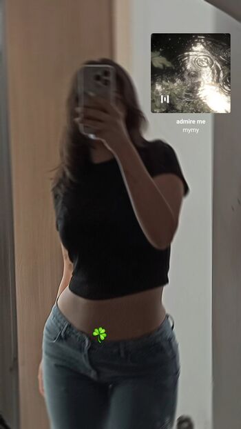 Full leaked Evylyyabcc private onlyfans photo