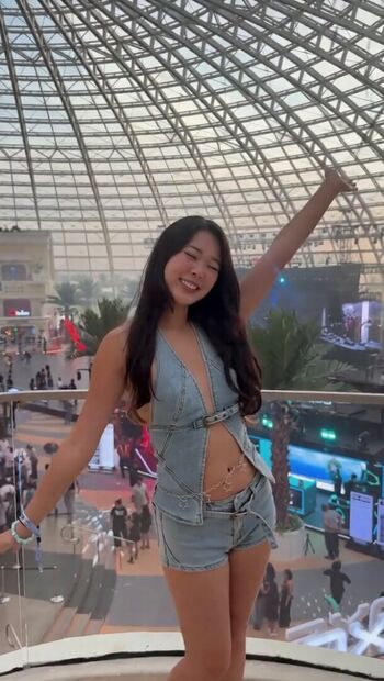 Full leaked Extraemily private onlyfans photo