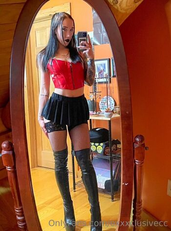 Full leaked Exxxclusivecc private onlyfans photo