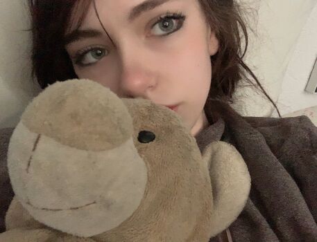 Full leaked Fallingunicorn private onlyfans photo