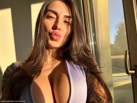 Full leaked Femdom mistress private onlyfans photo
