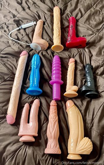 Full leaked Fetish mommy private onlyfans photo