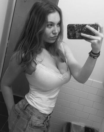 Full leaked Fiona marais private onlyfans photo