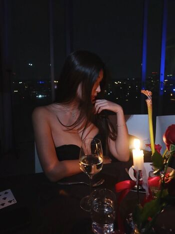 Full leaked Fionaylin private onlyfans photo