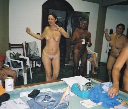 Flagras Em Praia