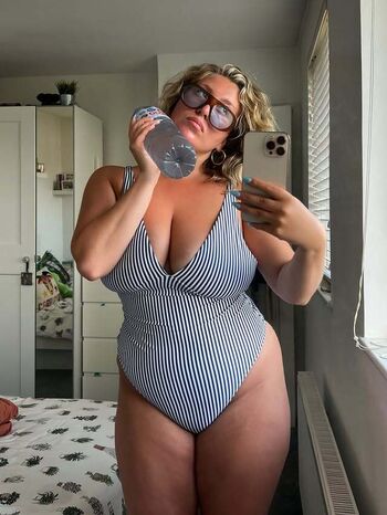 Full leaked Florence clara private onlyfans photo