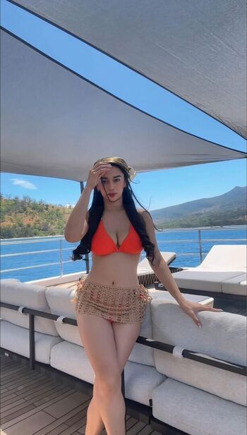 Full leaked Francine macapagal private onlyfans photo