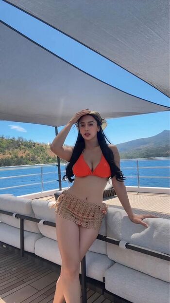 Full leaked Francine macapagal private onlyfans photo