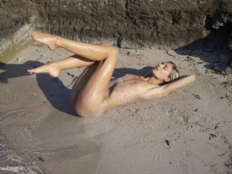 Francy F