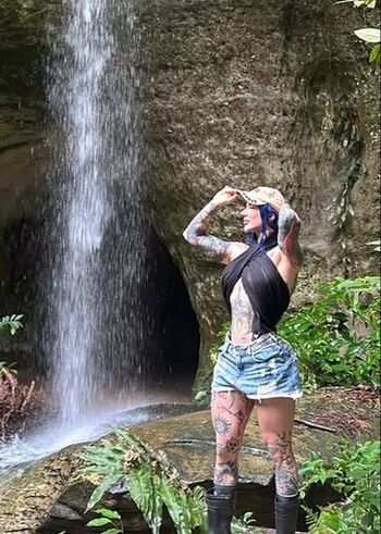 Full leaked Giu hellsing  page private onlyfans photo