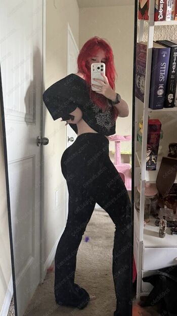Full leaked Gonkgonk private onlyfans photo