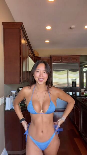 Hannah Lee