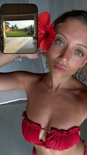 Full leaked Hello iris page private onlyfans photo