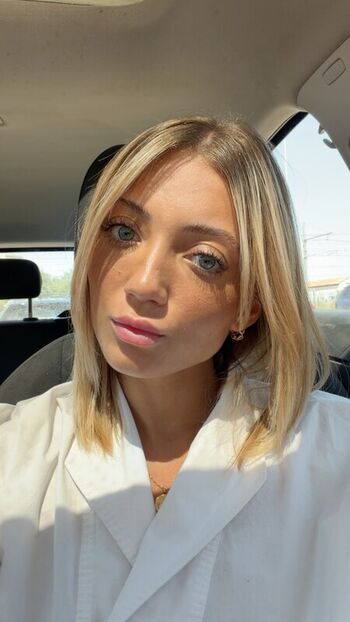 Full leaked Hello iris private onlyfans photo