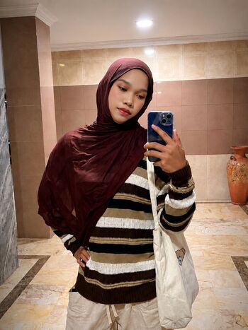 Full leaked Hijab soffia page private onlyfans photo