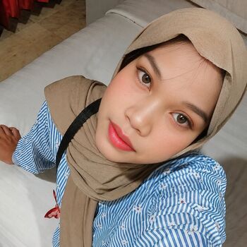 Full leaked Hijab soffia page private onlyfans photo