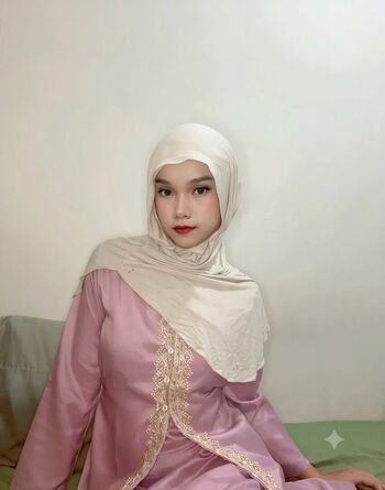 Full leaked Hijab soffia page private onlyfans photo