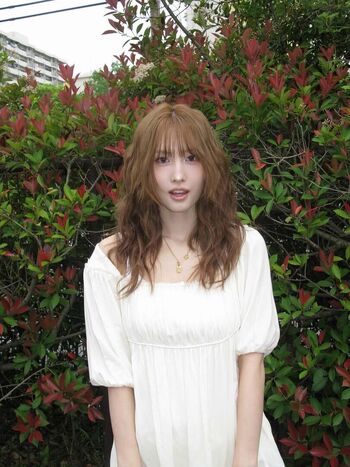 Hirai Momo