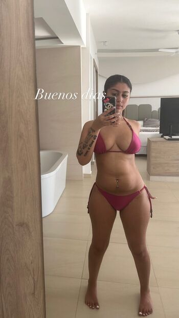 Full leaked Holaliz private onlyfans photo