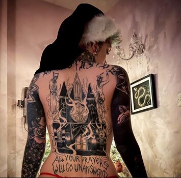 Holly Broome Inked
