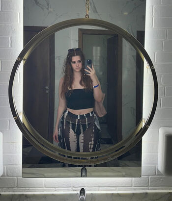 Holly McKenzie