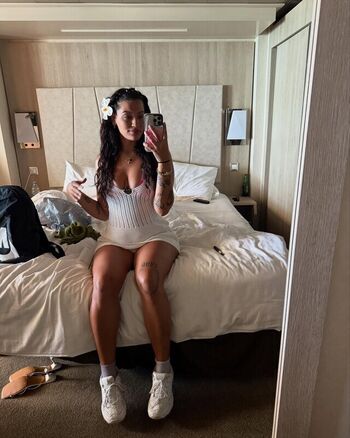 Full leaked Hottitotti private onlyfans photo