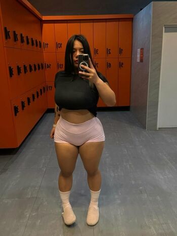 Full leaked Iamchihuchakbo private onlyfans photo