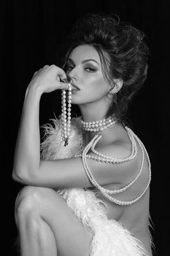 Inna Tikhonova