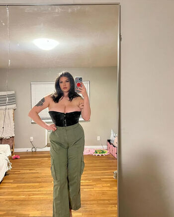 Full leaked Itshannahowo private onlyfans photo