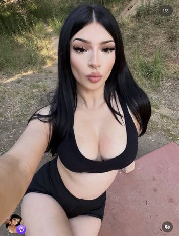 Full leaked Itskiraswrld private onlyfans photo