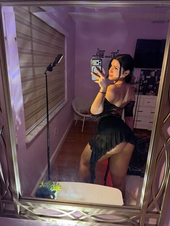 Full leaked Itssmaribaby private onlyfans photo
