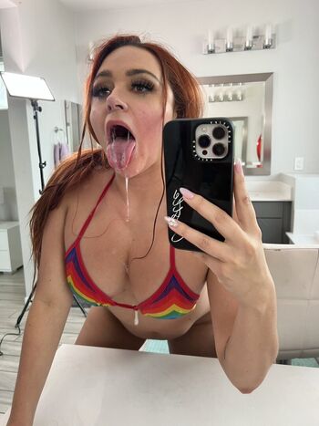 itszoeyfoxxsfault