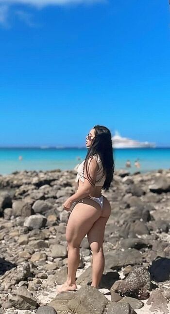 Full leaked Itzelsanchez private onlyfans photo