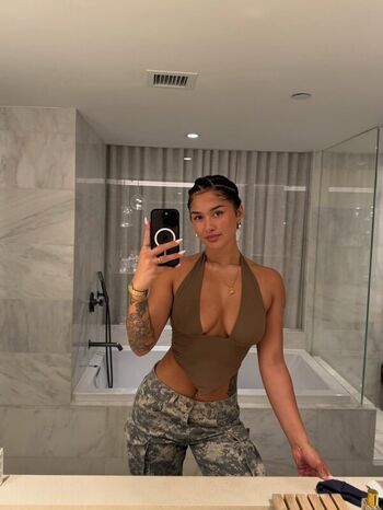 _izzyflannery_