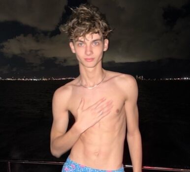 Full leaked Jacktwink private onlyfans photo