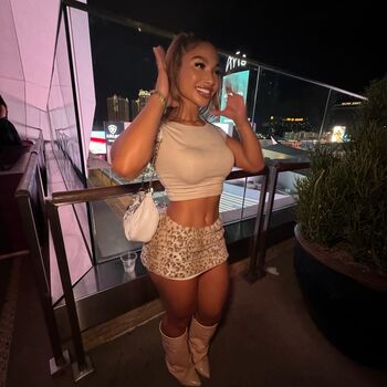 Jacqueline G Castro