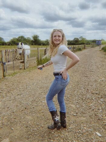 Janet Devlin