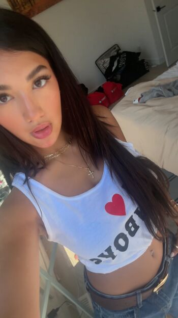 jasmine_lillyyyy