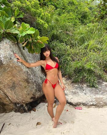 Jeni Paes