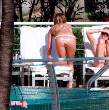 Jennifer Anniston