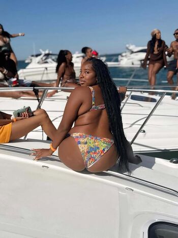 Full leaked Jiggyjayy private onlyfans photo