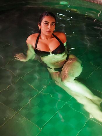 Full leaked Jinal joshi private onlyfans photo