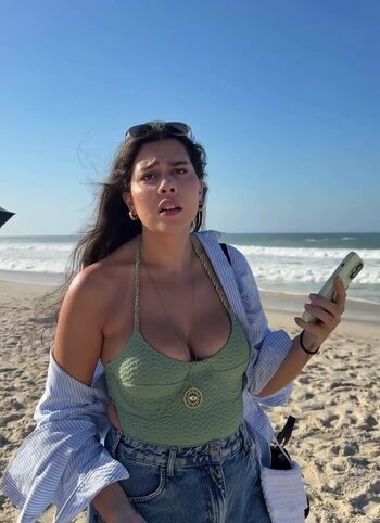 Julia Alvarenga
