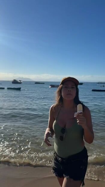 Julia_alvarengaa