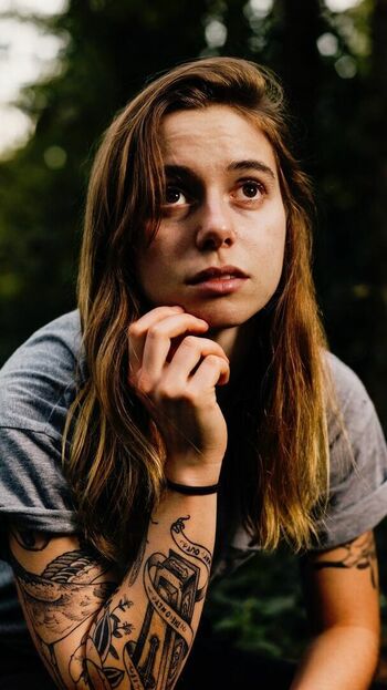 Full leaked Julien baker private onlyfans photo
