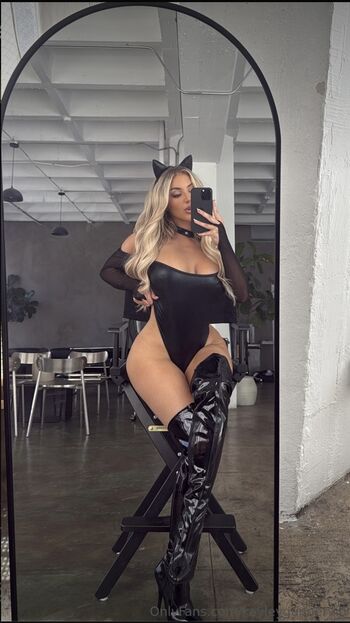 Kayley Gunner