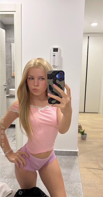 kayliekaylie