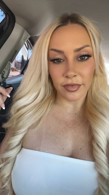 Full leaked Kaytsadventures private onlyfans photo