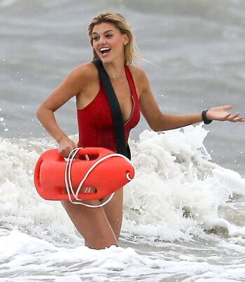 Full leaked Kelly rohrbach private onlyfans photo