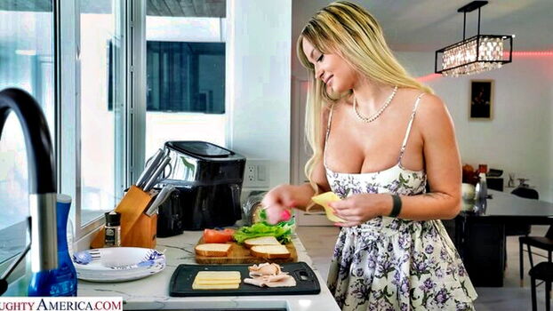 Full leaked Kellywaffle private onlyfans photo